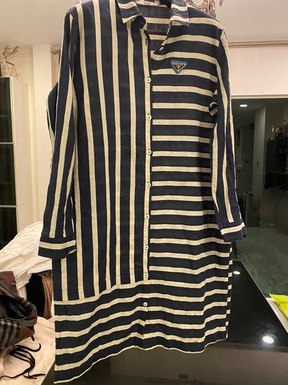 ปราด้า (ติดจองค่ะ)เดรสเชิ้ต สภาพใหม่เอี่ยม