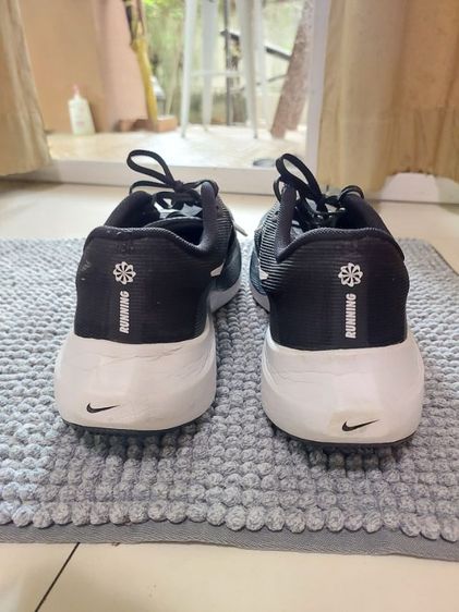 รองเท้าวิ่ง Nike  รูปที่ 4