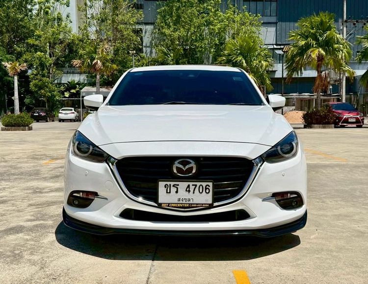 Mazda Mazda3 2018 2.0 SP Sports Sedan เบนซิน ไม่ติดแก๊ส เกียร์อัตโนมัติ ขาว รูปที่ 2