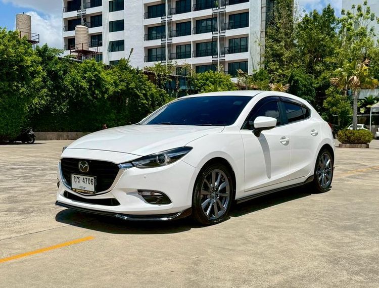 รถ Mazda Mazda3 2.0 SP Sports สี ขาว