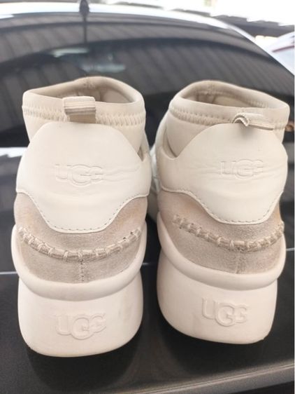 รองเท้า UGG รูปที่ 9