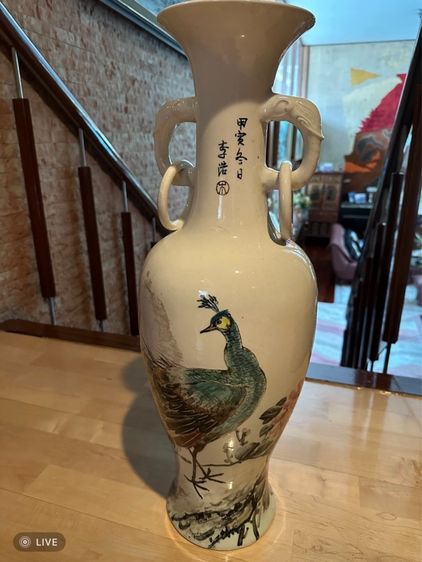 เครื่องลานครามจีน แจกัน  Chinese Famille Rose Peacock Vase — Republic Style รูปที่ 2