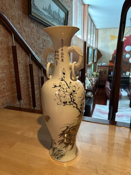 เครื่องลานครามจีน แจกัน  Chinese Famille Rose Peacock Vase — Republic Style รูปที่ 3