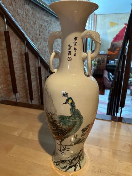 เครื่องลานครามจีน แจกัน  Chinese Famille Rose Peacock Vase — Republic Style รูปที่ 4