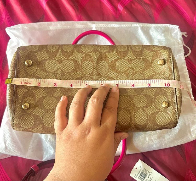 ส่งต่อ Coach Rowan Satchel In Signature Canvas (ทรงหมอน 10") 👜✨ รูปที่ 7