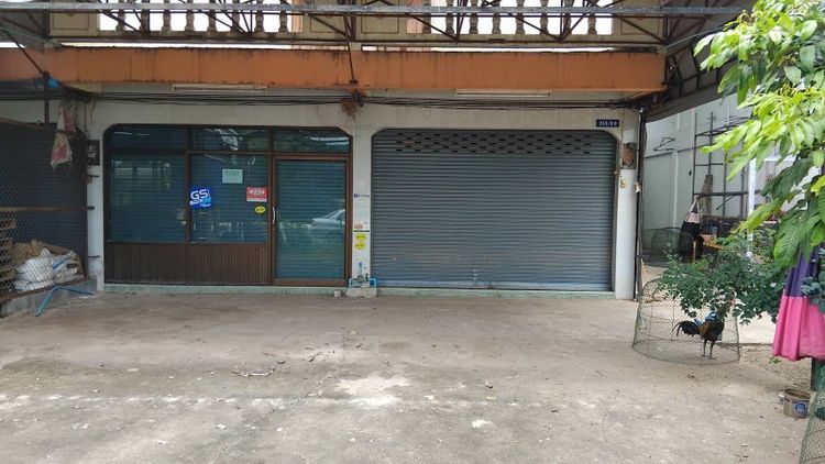 ตึกแถวขายถูก 2 ห้อง 2 ชั้น 