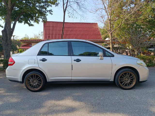 Nissan Tiida 2010 1.6 B Latio Sedan เบนซิน ไม่ติดแก๊ส เกียร์อัตโนมัติ บรอนซ์เงิน รูปที่ 4