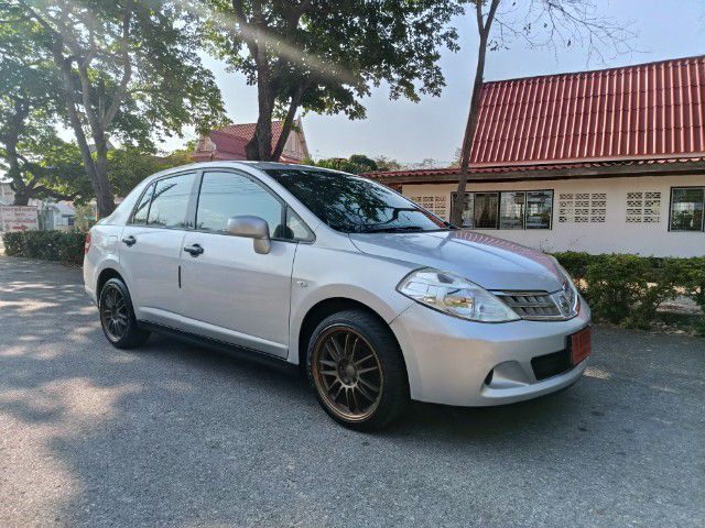 Nissan Tiida 2010 1.6 B Latio Sedan เบนซิน ไม่ติดแก๊ส เกียร์อัตโนมัติ บรอนซ์เงิน