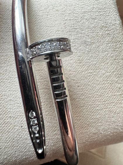 Used Nailed ตะปูเงิน กำไลข้อมือเงินกระดับเพชร Size 19 รูปที่ 3