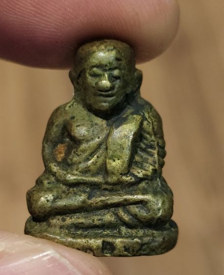 รูปหล่อหลวงพ่อเงิน