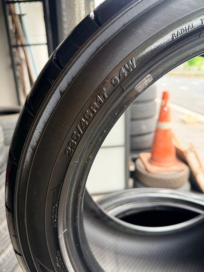 235 45 r17 yoko ad08 รูปที่ 6