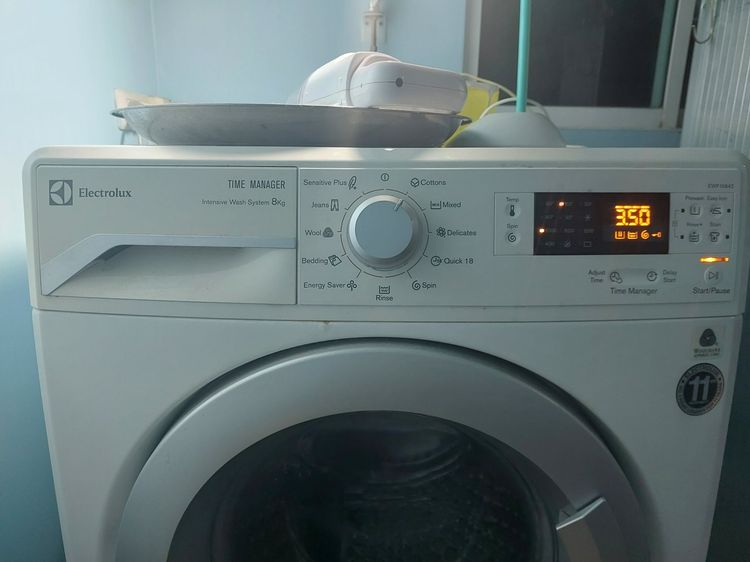 เครื่องซักผ้า Electrolux ฝาหน้า 8 kg รุ่น EWF10842 รูปที่ 2