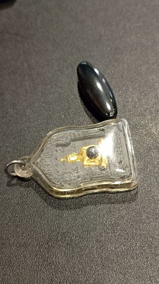 หลวงพ่อบุญแถมสมเด็จเกศคตหีบฟ้ามาดิน รูปที่ 6