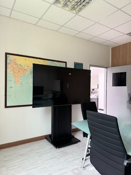 จำหน่าย ขาตั้งทีวี ฟรีอุปกรณ์พร้อมสำหรับการติดตั้ง วัสดุขาตั้งทีวีเป็นเหล็ก แข็งแรง มาพร้อมล้อเลื่อน รูปที่ 7