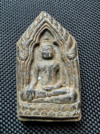 พระขุนแผนเนื้อเก่าๆหลวงพ่อกวย