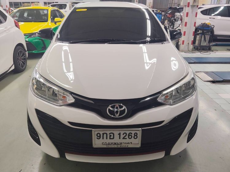 Toyota Yaris ATIV 2020 1.2 Mid Sedan เบนซิน ไม่ติดแก๊ส เกียร์อัตโนมัติ ขาว รูปที่ 3