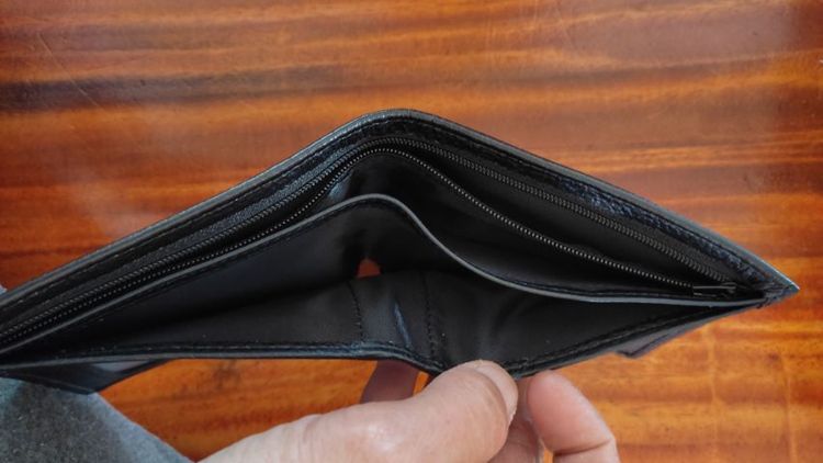 กระเป๋าสตางค์หนังแท้ รูปที่ 4