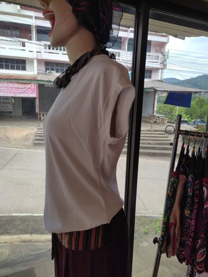 เสื้อยืดคอกลม เสื้อยืดสีขาว เสื้อยืดแขนล้ำ รูปที่ 2