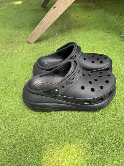 Crocs เท้า 37.5  M5 W7 สีดำ