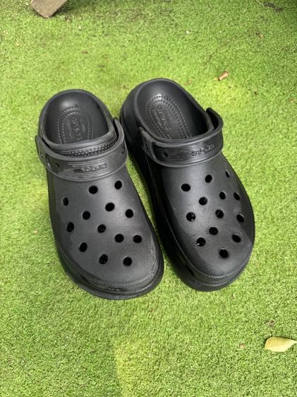 Crocs เท้า 37.5  M5 W7 สีดำ รูปที่ 2