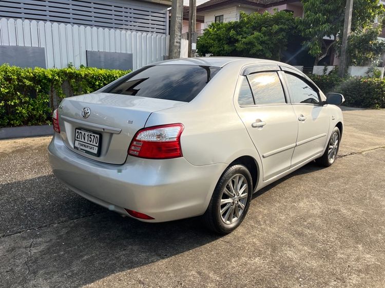 Toyota Vios 2013 1.5 E Ivory Sedan เบนซิน LPG เกียร์อัตโนมัติ ขาว รูปที่ 4