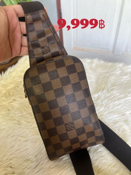 คาดอกคาดเอวLv