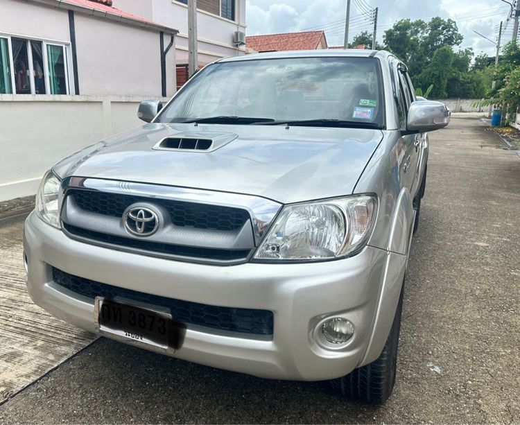 รถ Toyota Hilux Vigo 3.0 E Prerunner สี เทา