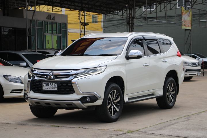 Mitsubishi Pajero Sport 2018 2.4 GT Premium 2WD Utility-car ดีเซล เกียร์อัตโนมัติ ขาว รูปที่ 2