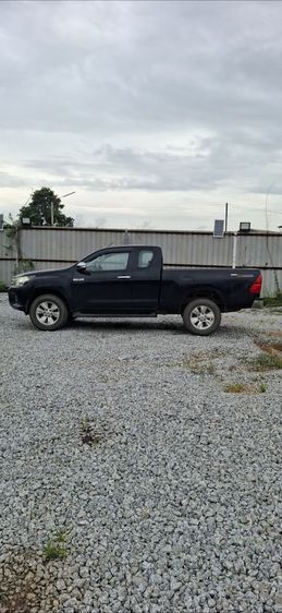 รถ Toyota Hilux Revo 2.4 G Prerunner สี ดำ