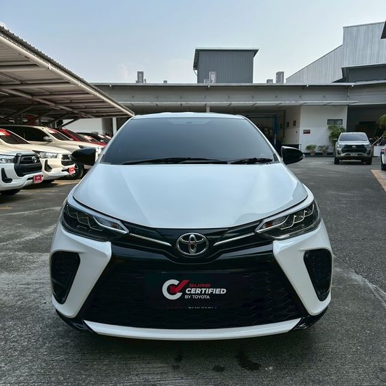 Toyota Yaris 2021 1.2 Sport Sedan เบนซิน ไม่ติดแก๊ส เกียร์อัตโนมัติ ขาว รูปที่ 3