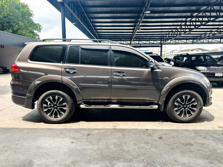 Mitsubishi Pajero Sport 2014 2.4 GLS Utility-car เบนซิน LPG เกียร์ธรรมดา น้ำตาล รูปที่ 4