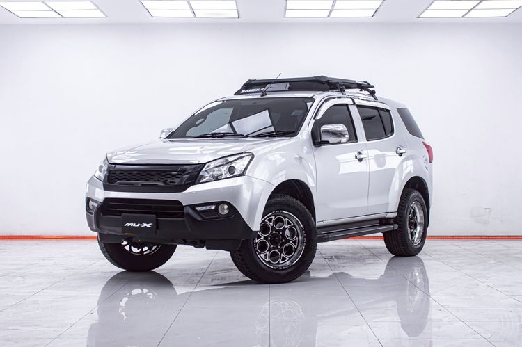 รถ Isuzu MU-X 1.9 สี เทา