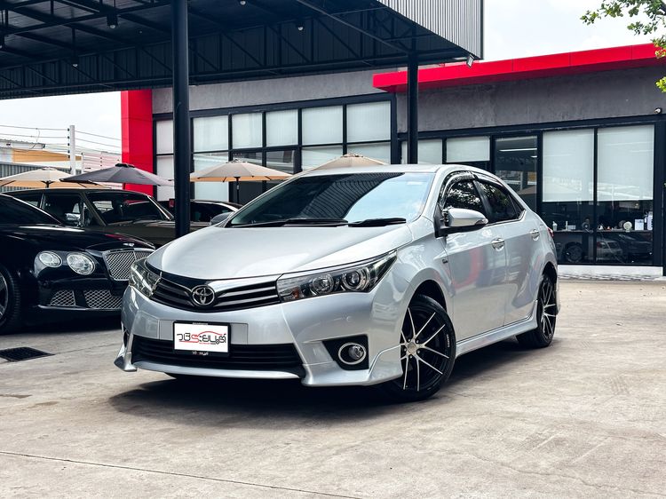 รถ Toyota Altis 1.8 S สี เทา