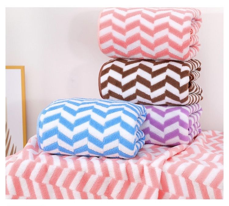 ผ้าเช็ดตัวขนเป็ดขนาด70x140cm ขนาดแพ็ค3ผืน 