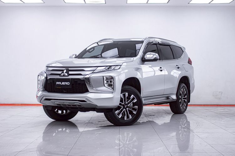 รถ Mitsubishi Pajero Sport 2.4 GT Plus สี เทา