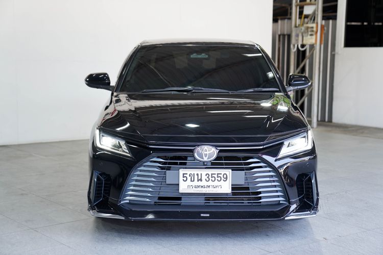 Toyota Yaris ATIV 2023 1.2 Premium Luxury Sedan เบนซิน ไม่ติดแก๊ส เกียร์อัตโนมัติ ดำ รูปที่ 3