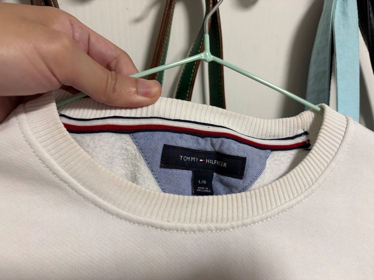 สเวตเตอร์ Tommy Hilfiger รูปที่ 3