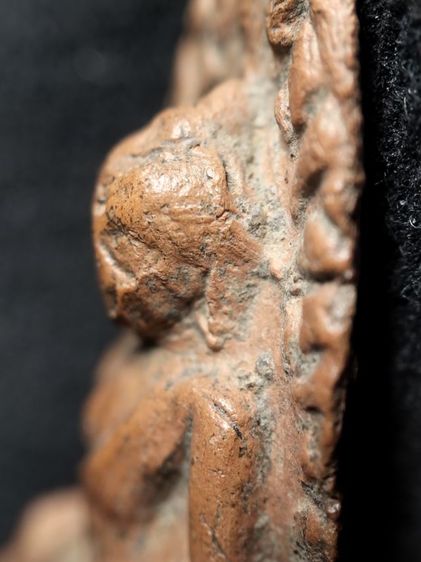 พระรอดลำพูนพิมพ์ใหญ่ครับ รูปที่ 7