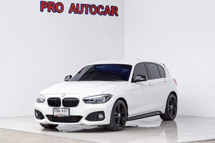 BMW Series 1 2018 118i Sedan เบนซิน ไม่ติดแก๊ส เกียร์อัตโนมัติ ขาว
