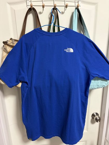 เสื้อยืด The North Face รูปที่ 7