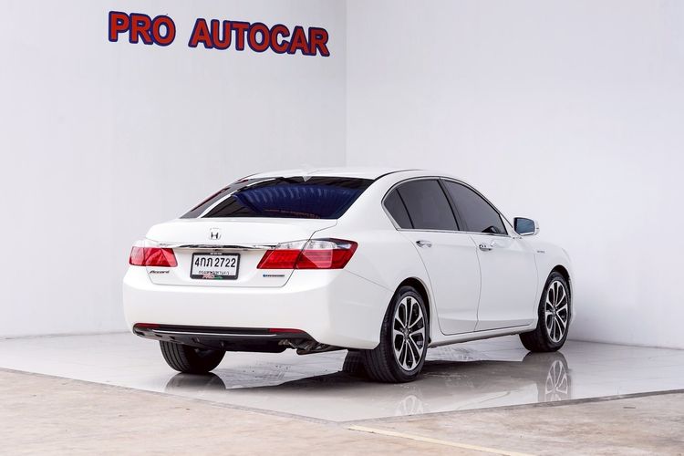 Honda Accord 2015 2.0 Hybrid Tech Sedan ไฮบริด ไม่ติดแก๊ส เกียร์อัตโนมัติ ขาว รูปที่ 3