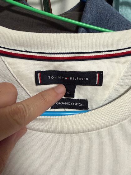 เสื้อยืด Tommy Hilfiger รูปที่ 3