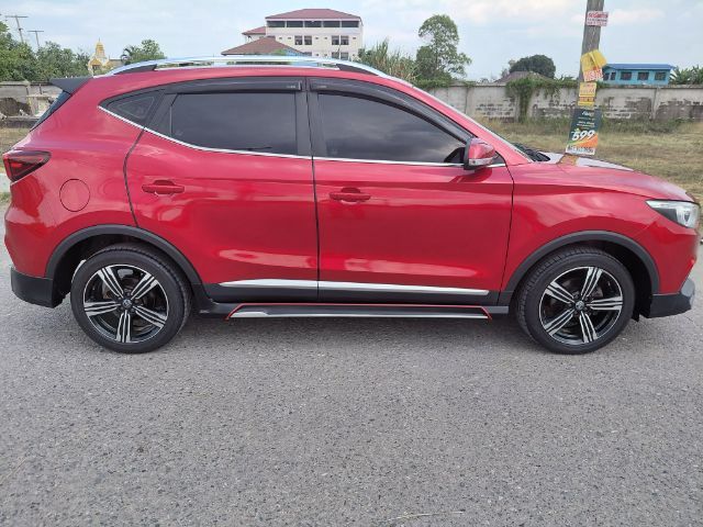 MG ZS 2019 1.5 V Sunroof Utility-car เบนซิน ไม่ติดแก๊ส เกียร์อัตโนมัติ แดง รูปที่ 3