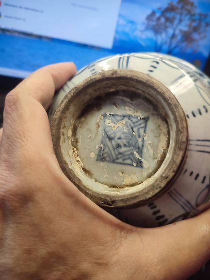 ชามปักไป่ หรือ ชามทรงปากผาย เครื่องกระเบื้องวาดลายครามโบราณ เนื้อกระเบื้องกังไส รูปที่ 2