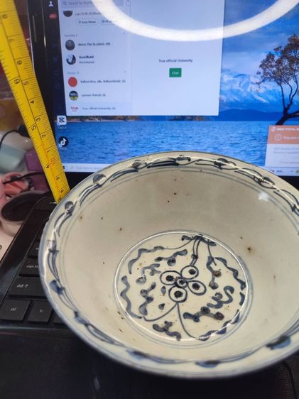 ชามปักไป่ หรือ ชามทรงปากผาย เครื่องกระเบื้องวาดลายครามโบราณ เนื้อกระเบื้องกังไส รูปที่ 7