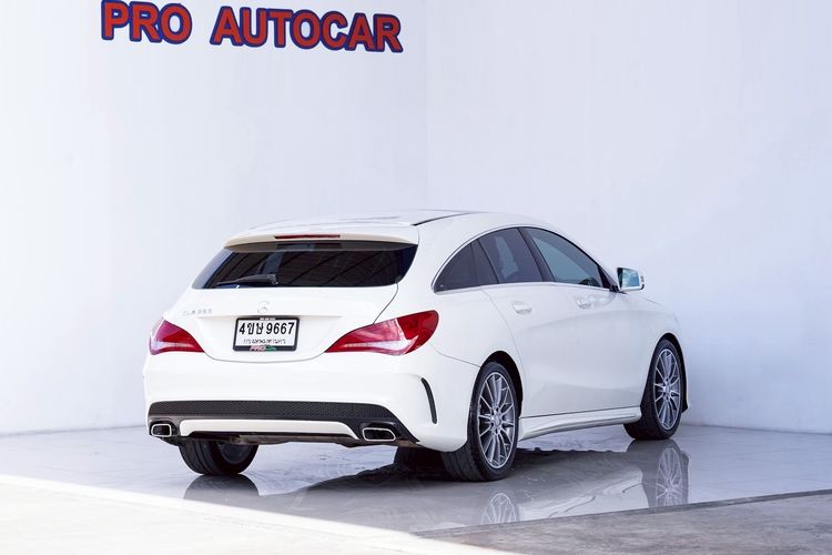 Mercedes-Benz CLA-Class 2016 CLA250 AMG Sedan เบนซิน ไม่ติดแก๊ส เกียร์อัตโนมัติ ขาว รูปที่ 3
