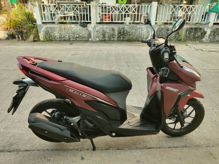 🛵ยังไงก็ขาย CLICK125 i(โฉม150i) ปี 61 เครื่องดี สีสวย สตาร์ทมือ เล่มชุดโอนครบ+เปลี่ยนถ่ายน้ำมันเครื่องฟรี ส่งฟรี 30 กม. รูปที่ 3