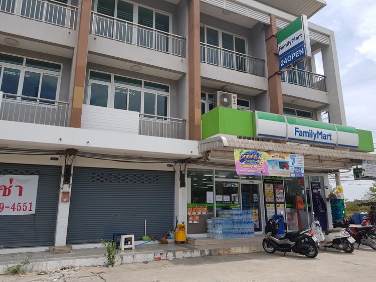 ให้เช่าตึกแถวสินสาคร ติด family mart หน้าหมู่บ้านซื่่อตรงสารินและนิคมอุตสาหกรรมสินสาคร รูปที่ 3