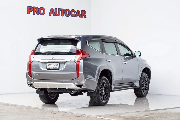 Mitsubishi Pajero Sport 2016 2.4 GT Utility-car ดีเซล ไม่ติดแก๊ส เกียร์อัตโนมัติ บรอนซ์เงิน รูปที่ 3