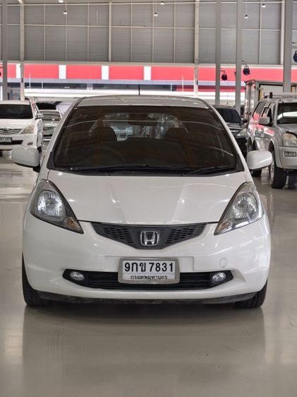 Honda Jazz 2009 1.5 S Sedan เบนซิน ไม่ติดแก๊ส เกียร์อัตโนมัติ ขาว รูปที่ 2